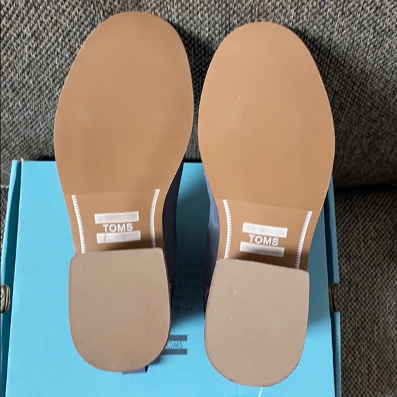 toms gray booties